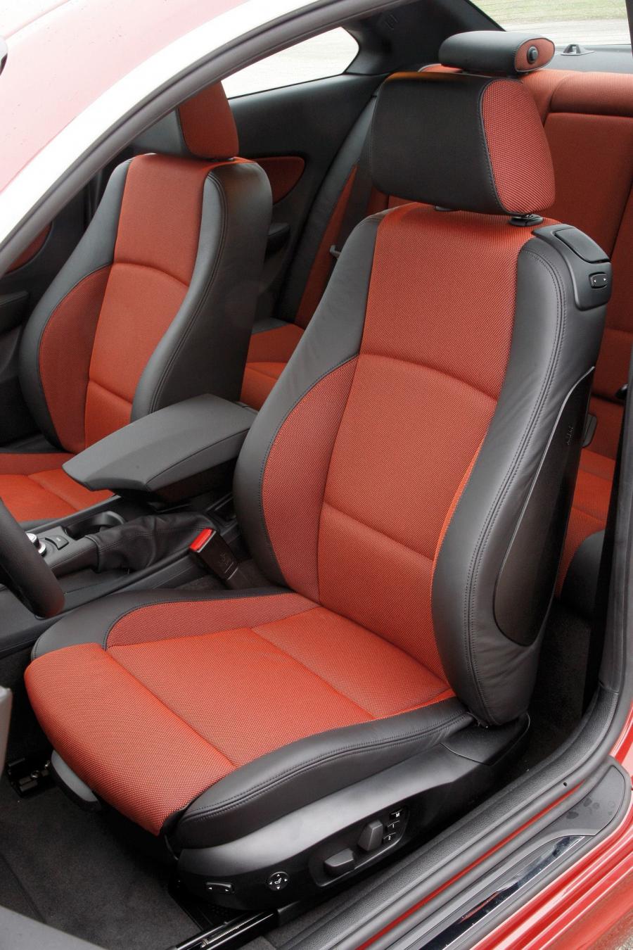  BMW 135i 2010 года  (фото 26 из 62)